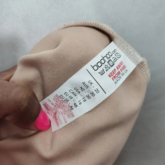 Boohoo Beige Surplice V-neck Mini Dress Women Size 16 Short Sleeve FLAW - Picture 6 of 8